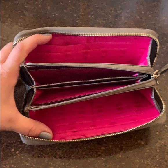 Wallet - Picture 3 of 4